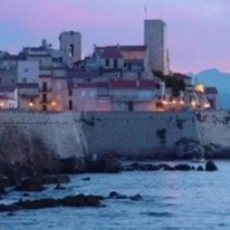 Studio Au Coeur Du Vieil 5 Mn Des Plages * 昂蒂布